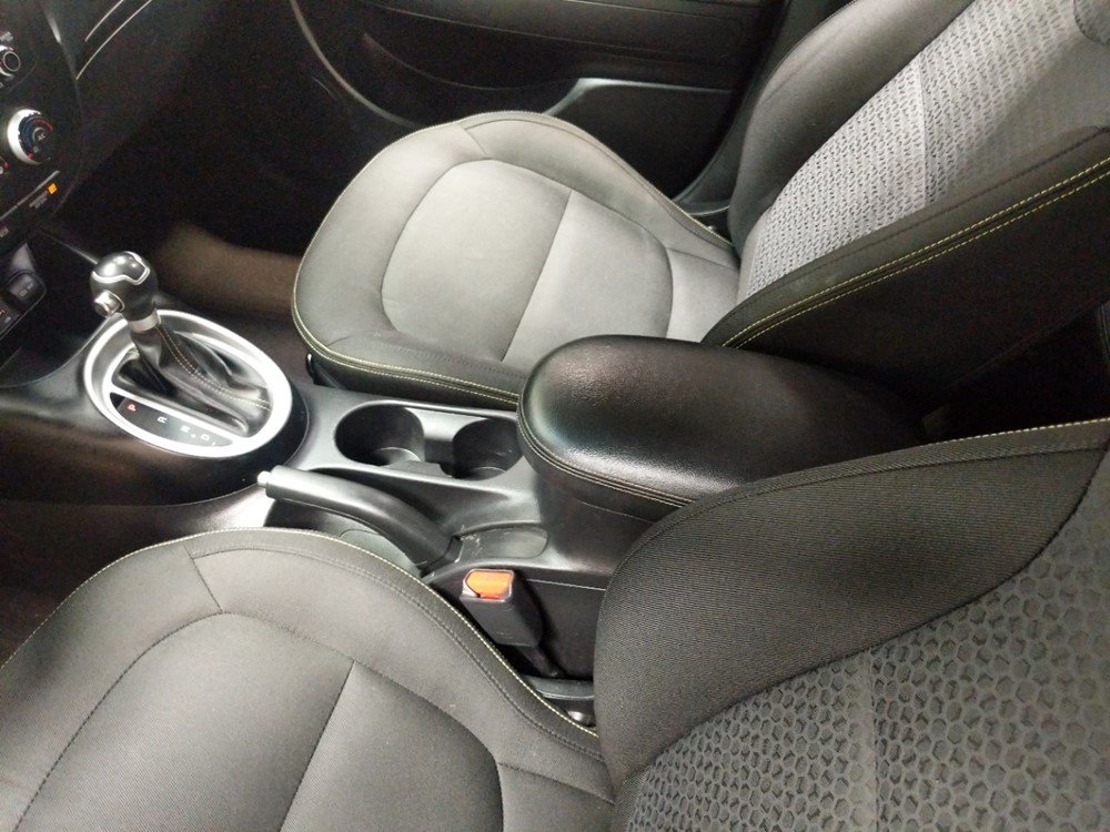 2016 Kia Soul - Center Console/Cup Holders