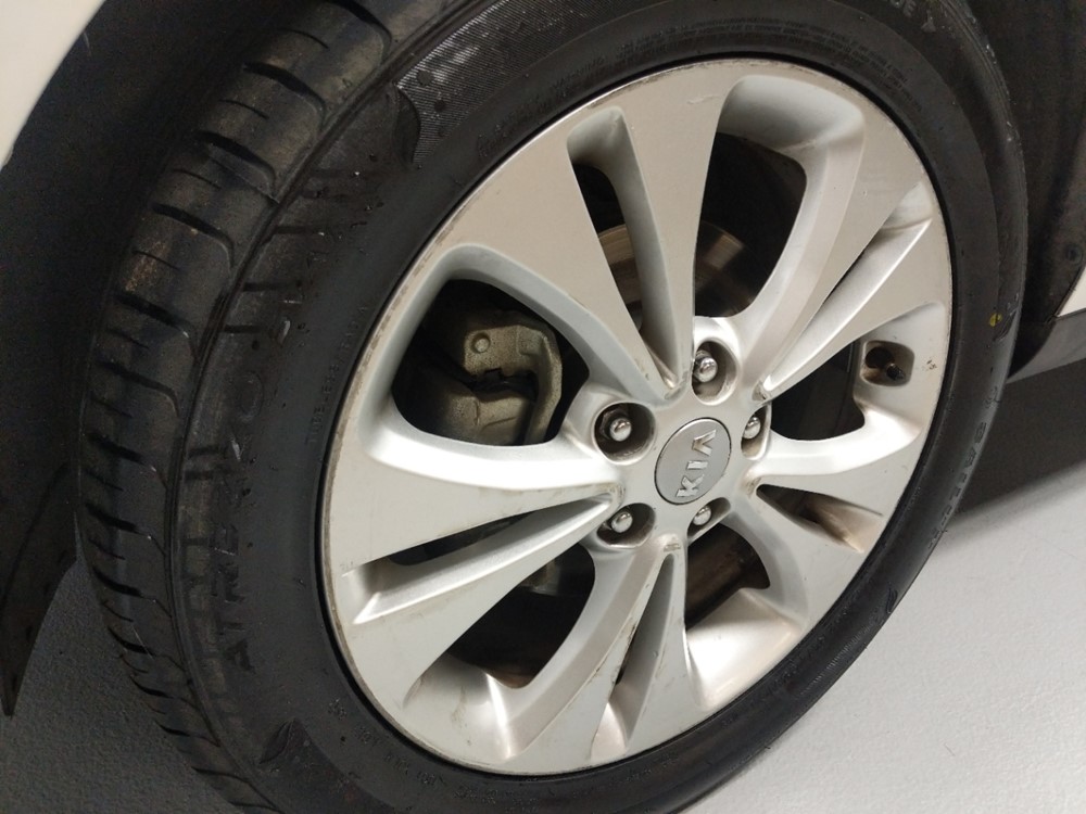 2016 Kia Soul - Wheel
