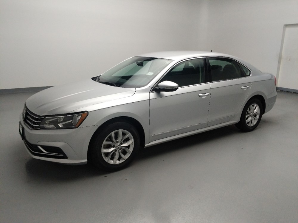 2017 Volkswagen Passat - Driver Front Side