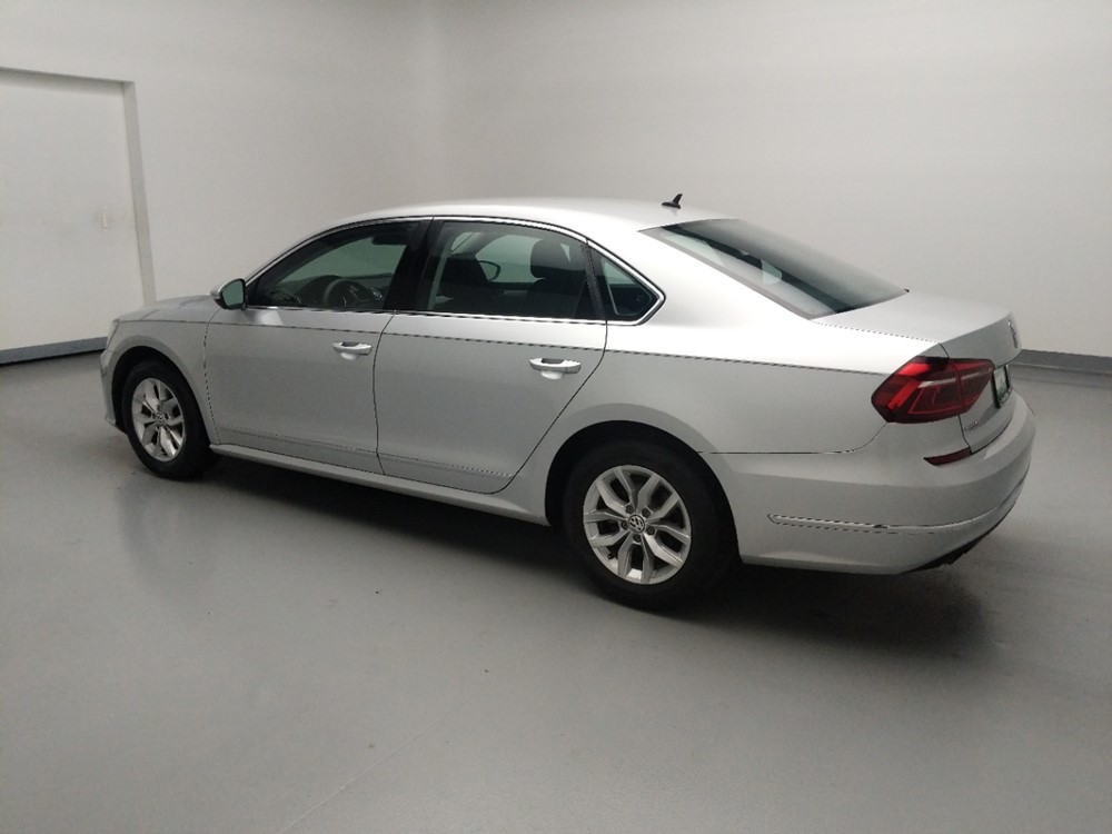 2017 Volkswagen Passat - Driver Rear Side