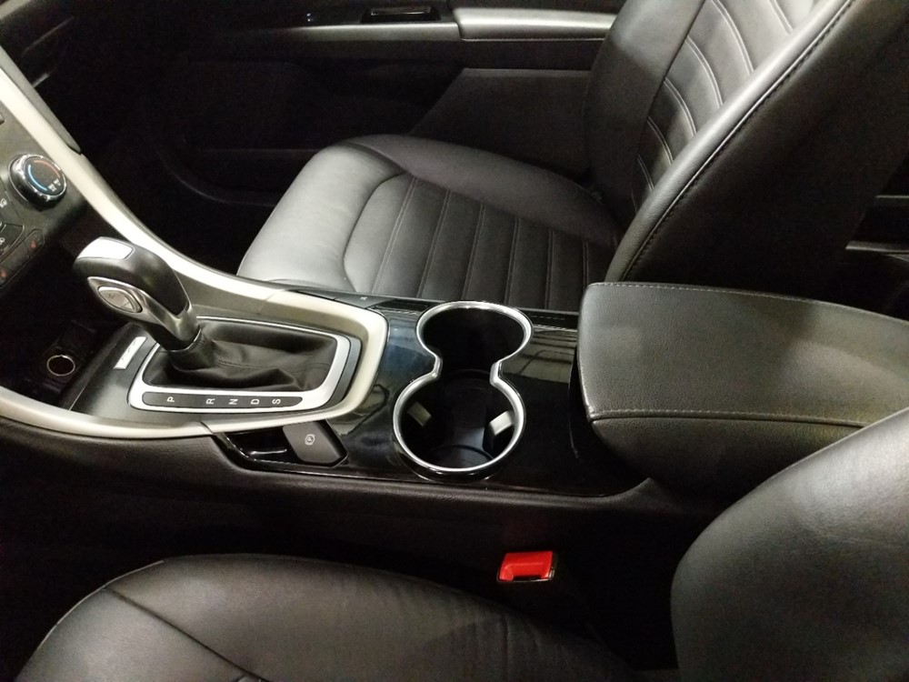 2016 Ford Fusion - Center Console/Cup Holders