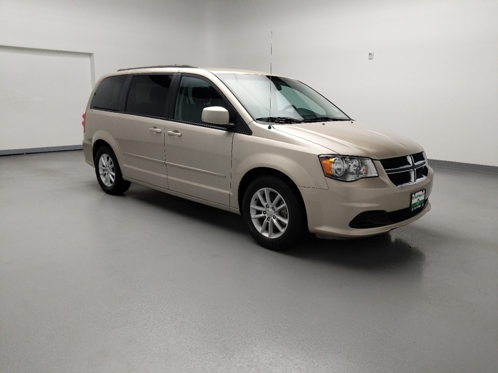 2015 Dodge Grand Caravan - Passenger Front Bumper