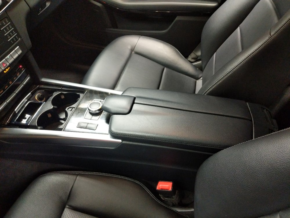 2016 Mercedes-Benz E350 - Center Console/Cup Holders