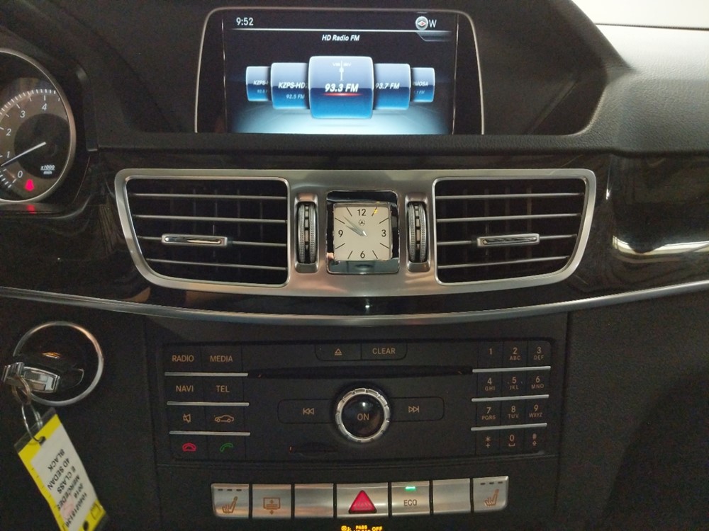 2016 Mercedes-Benz E350 - Stereo Package