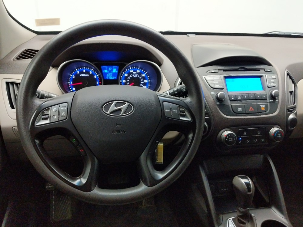 2014 Hyundai Tucson - Driver Dash