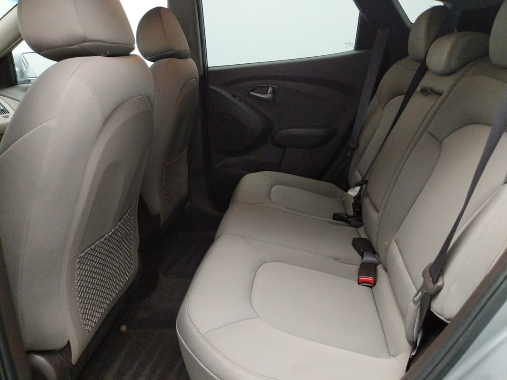 2014 Hyundai Tucson - Driver Rear Seat