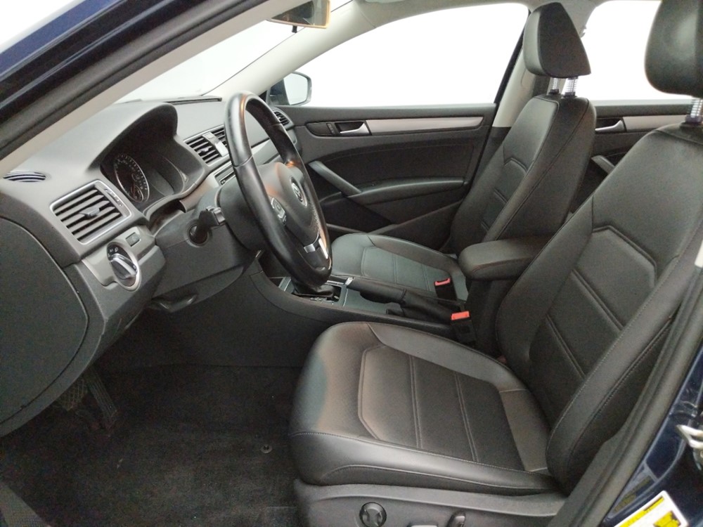 2015 Volkswagen Passat - Driver Front Seat