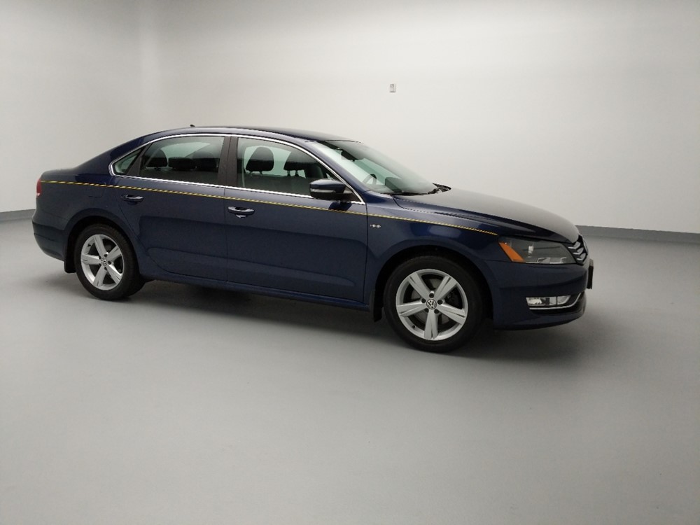 2015 Volkswagen Passat - Passenger Front Side