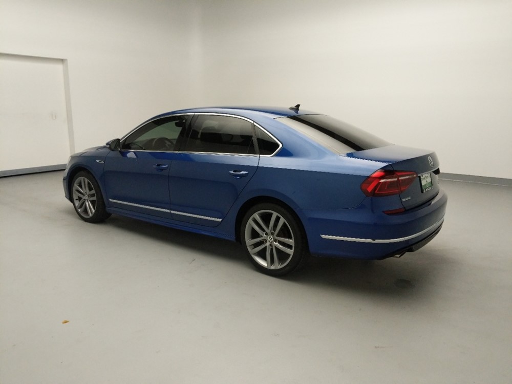 2017 Volkswagen Passat - Driver Rear Side