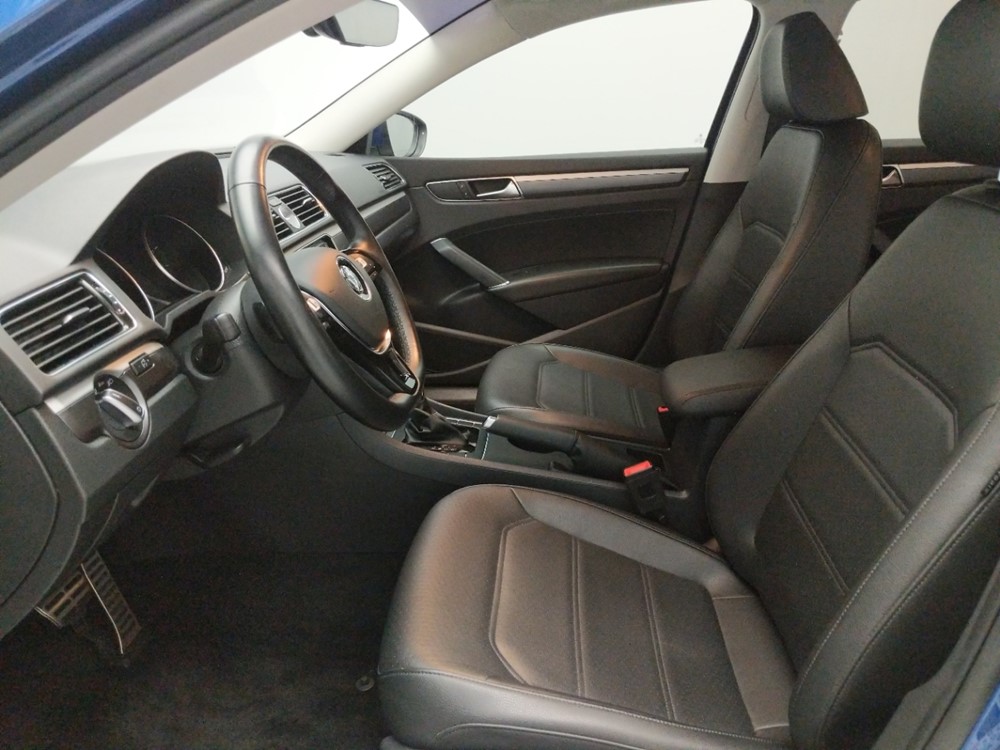 2017 Volkswagen Passat - Driver Front Seat