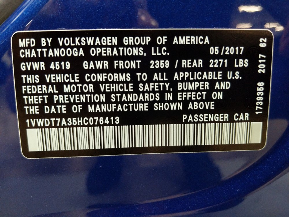 2017 Volkswagen Passat - VIN Plate