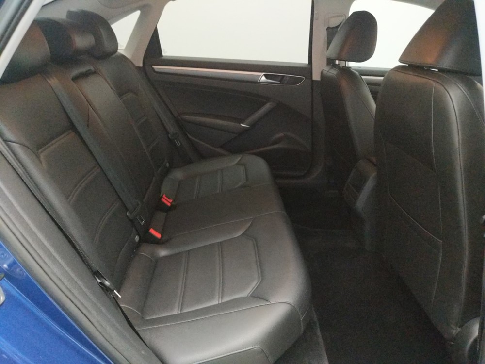 2017 Volkswagen Passat - Passenger Rear Seat