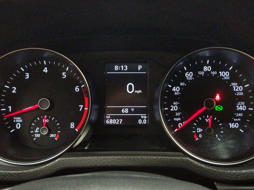 2017 Volkswagen Passat - Odometer Close Up