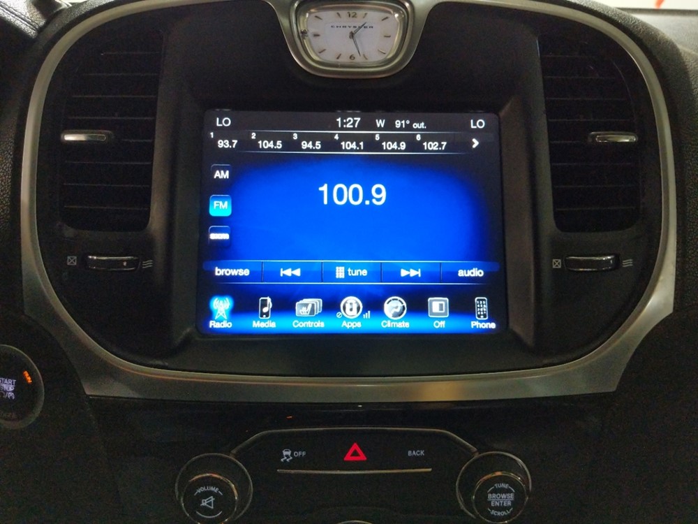 2015 Chrysler 300 - Stereo Package