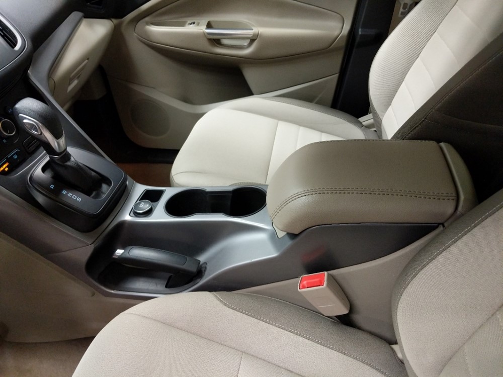 2016 Ford Escape - Center Console/Cup Holders