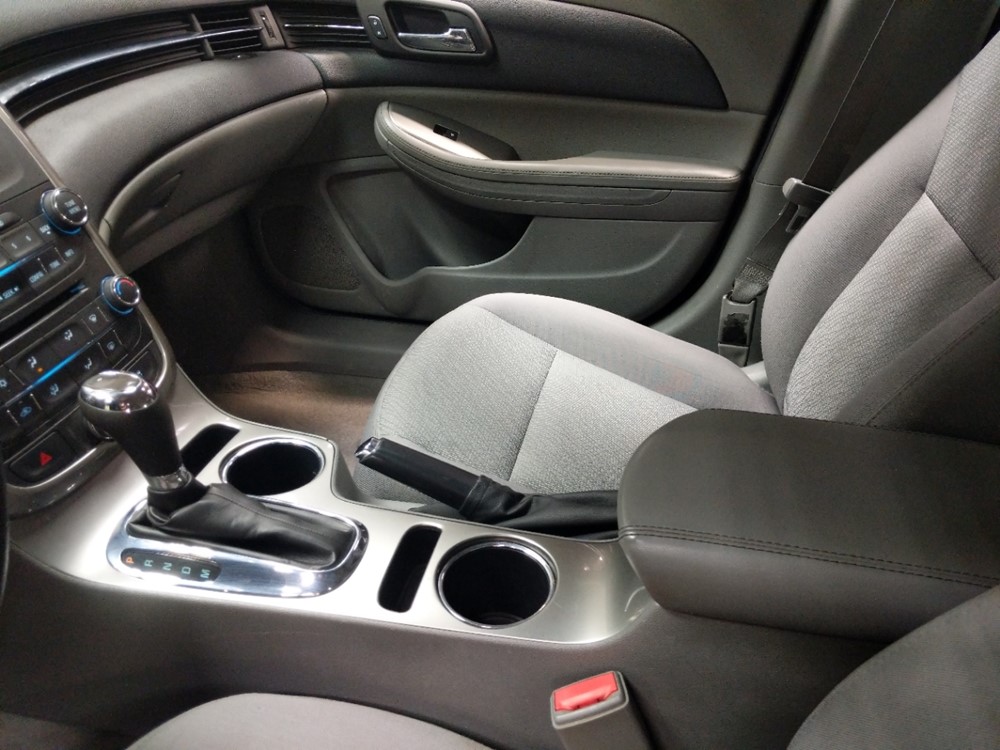 2015 Chevrolet Malibu - Center Console/Cup Holders