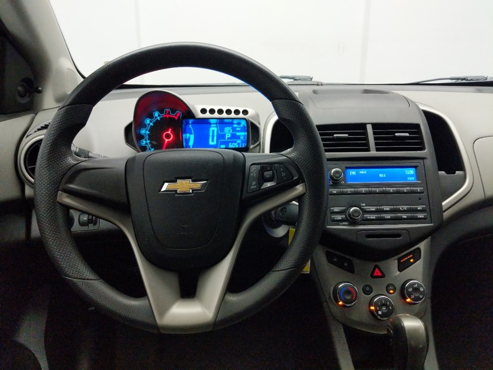2015 Chevrolet Sonic - Driver Dash