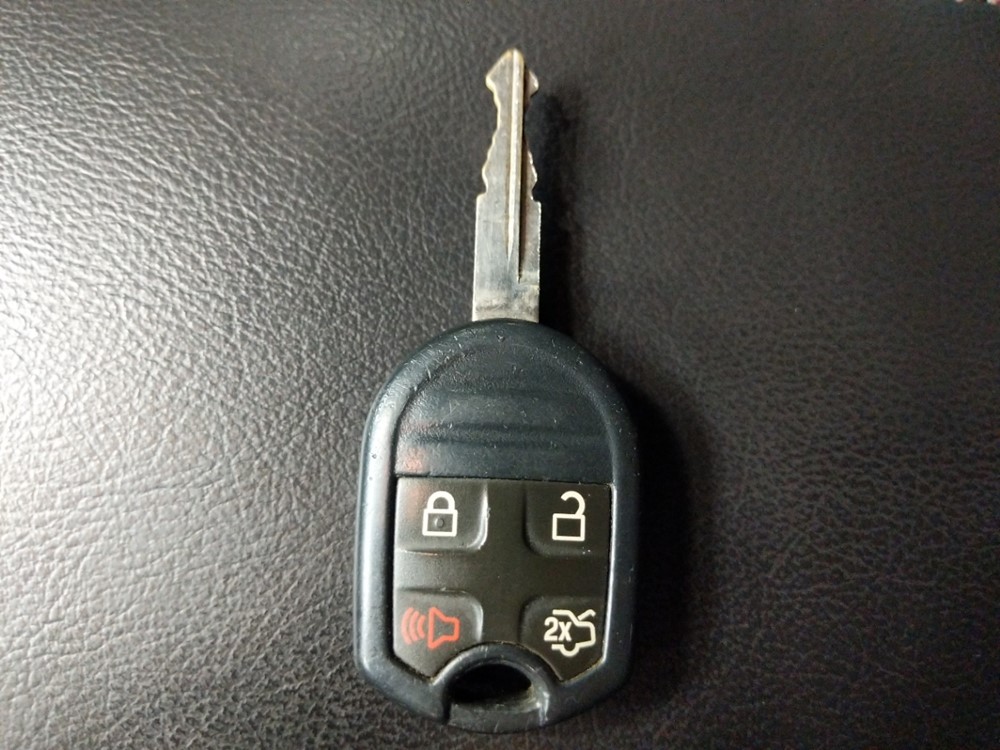 2013 Ford Edge - Keys
