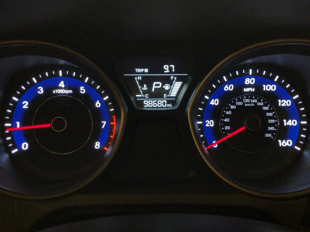 2016 Hyundai Elantra - Odometer Close Up