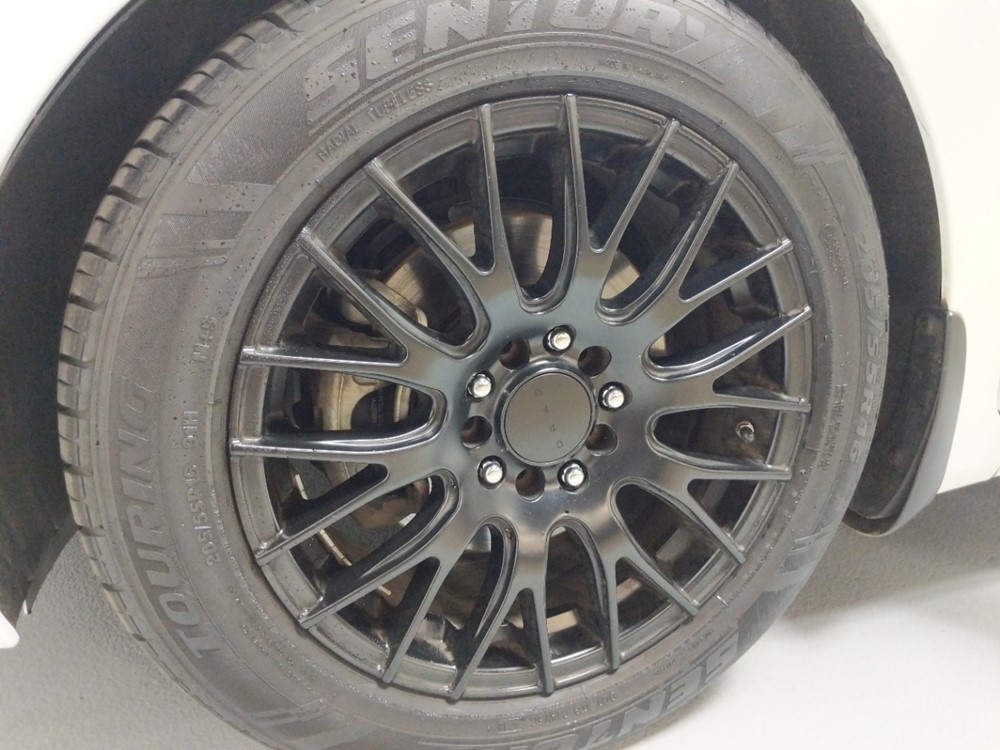 2016 Hyundai Elantra - Wheel