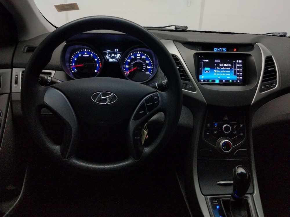2016 Hyundai Elantra - Driver Dash