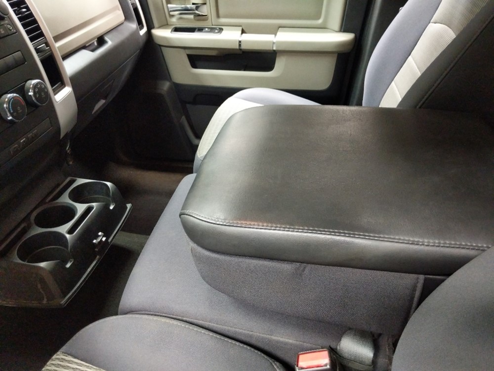 2009 Dodge Ram 1500 - Center Console/Cup Holders