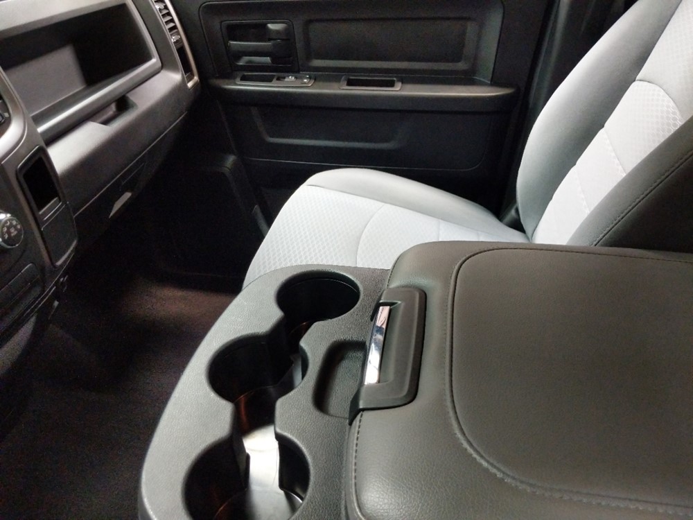 2018 Dodge Ram 1500 - Center Console/Cup Holders