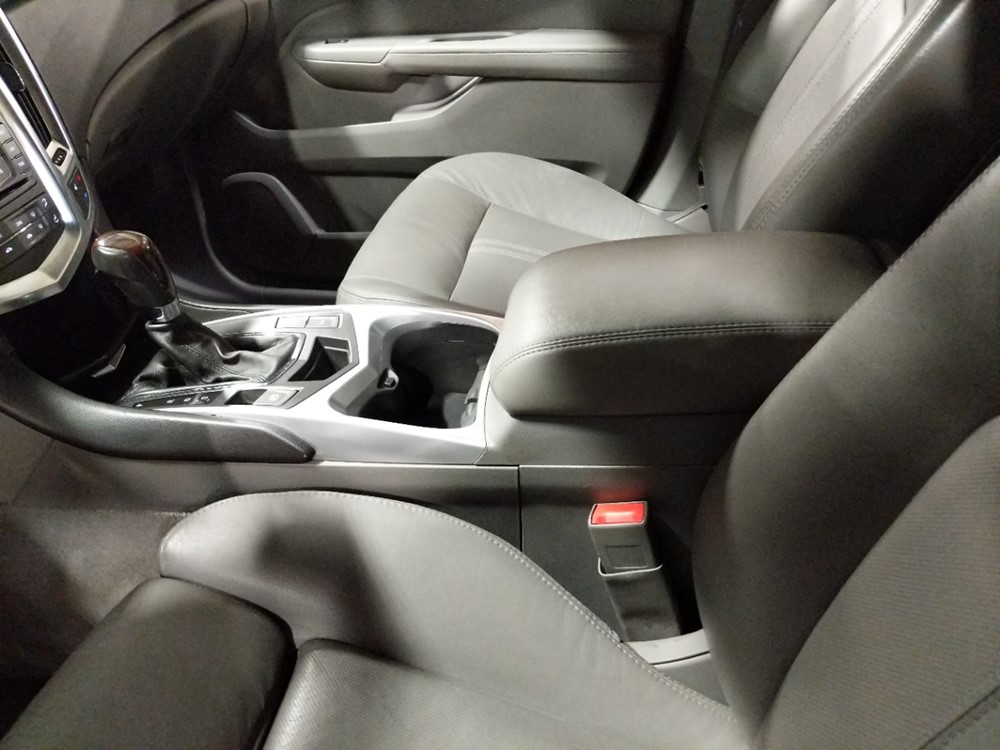 2011 Cadillac SRX - Center Console/Cup Holders