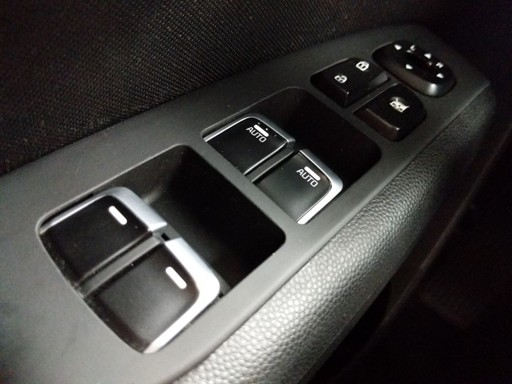 2017 Kia Soul - Driver Power Windows/Lock Control