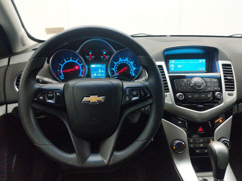 2016 Chevrolet Cruze - Driver Dash