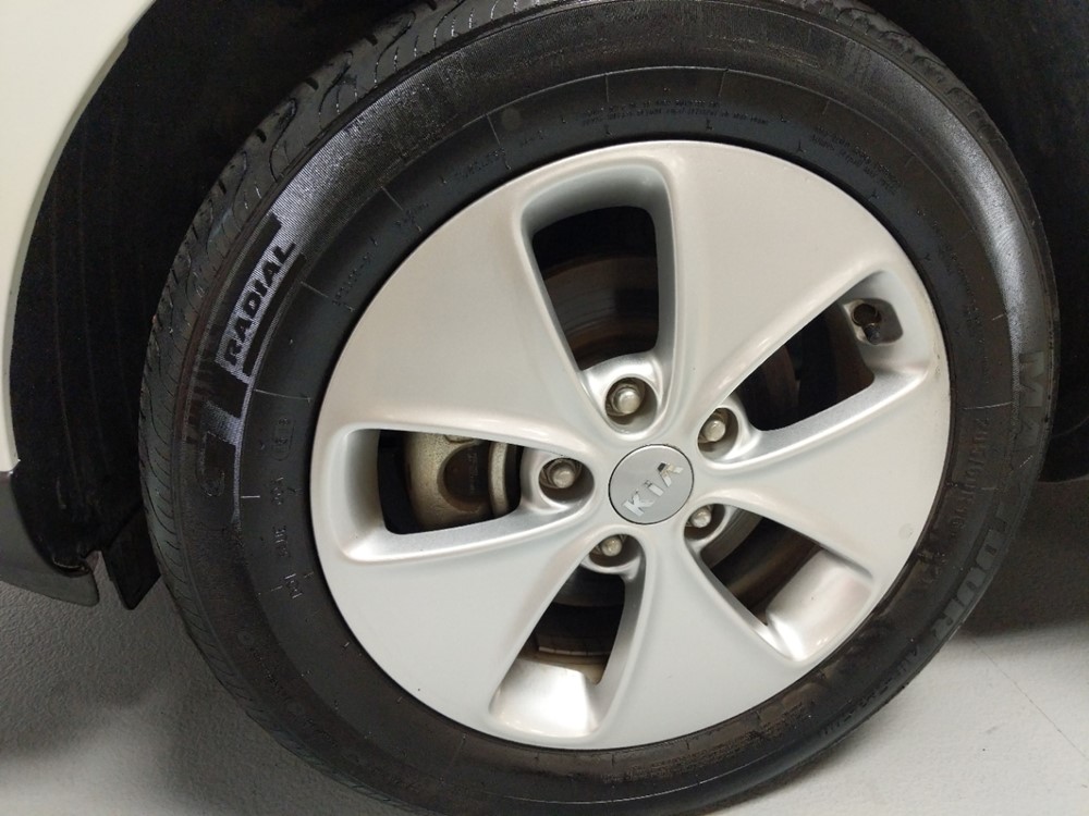 2016 Kia Soul - Wheel
