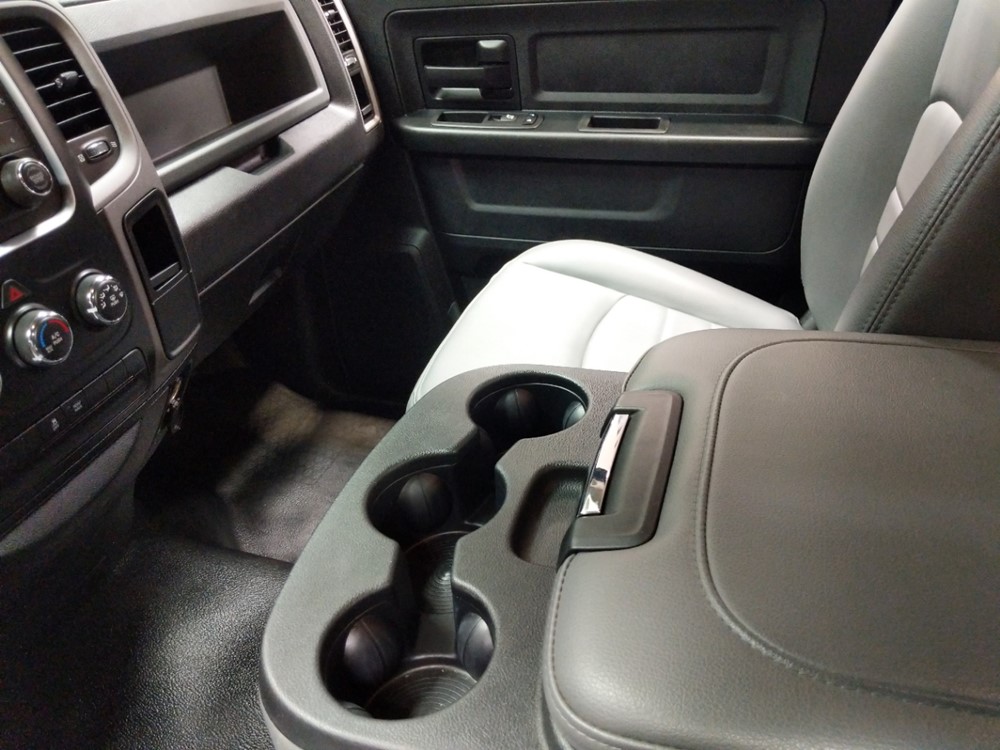 2017 Dodge Ram 1500 - Center Console/Cup Holders