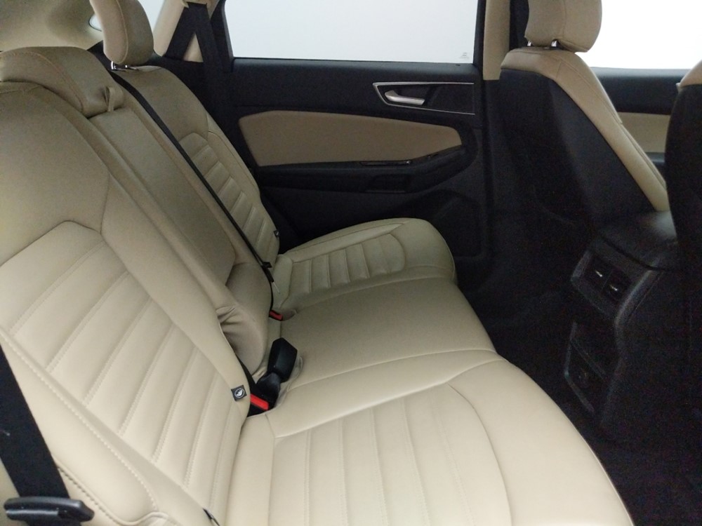 2017 Ford Edge - Passenger Rear Seat