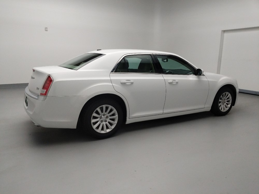 2014 Chrysler 300 - Passenger Rear Side