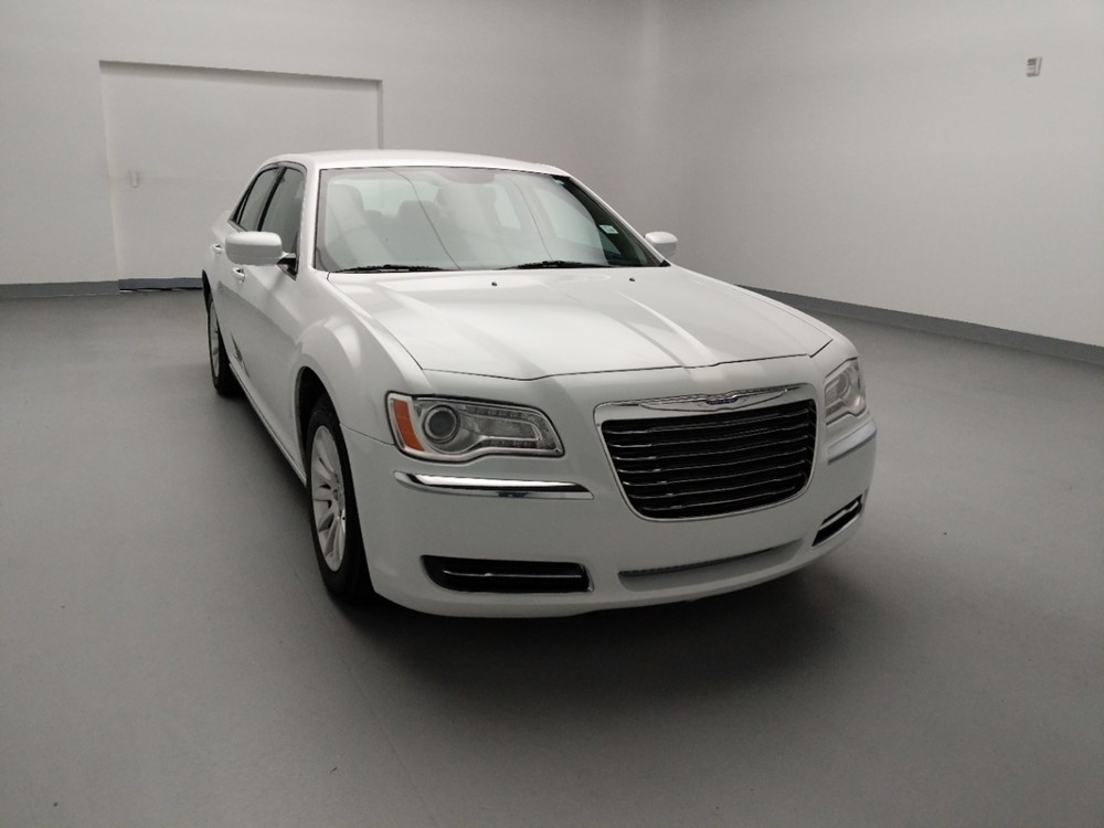 2014 Chrysler 300 - Passenger Front Hood