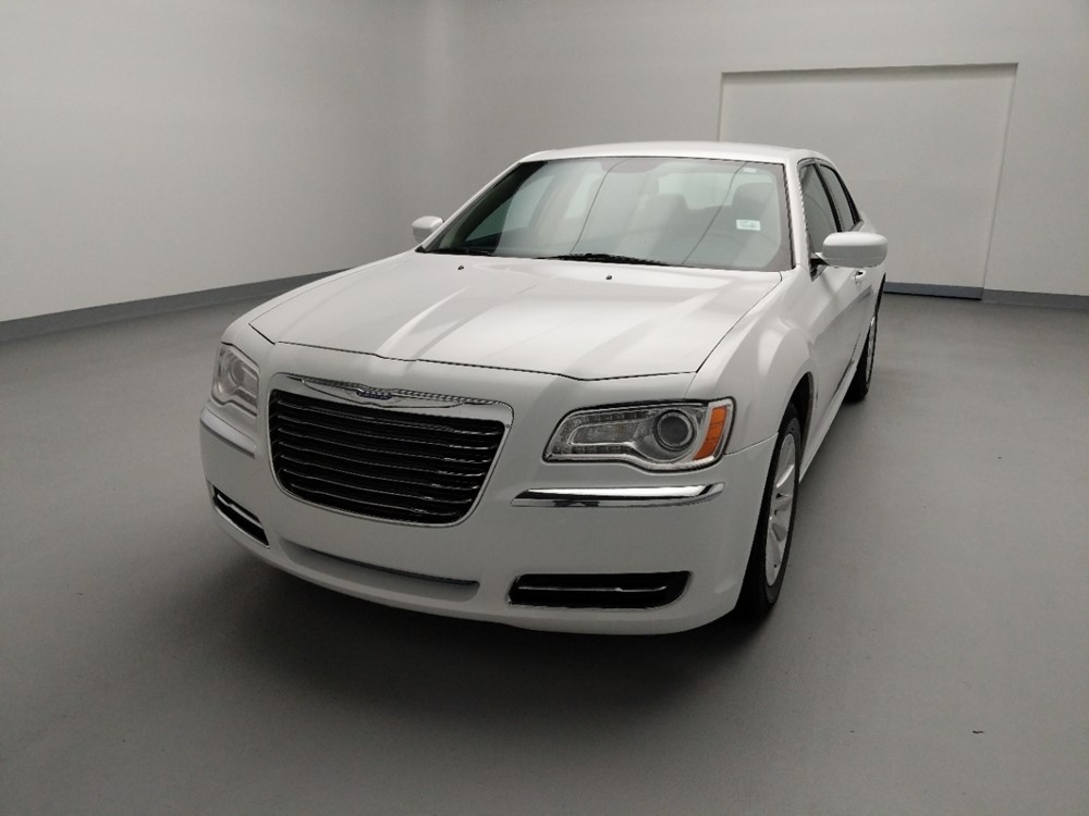 2014 Chrysler 300 - Driver Front Hood