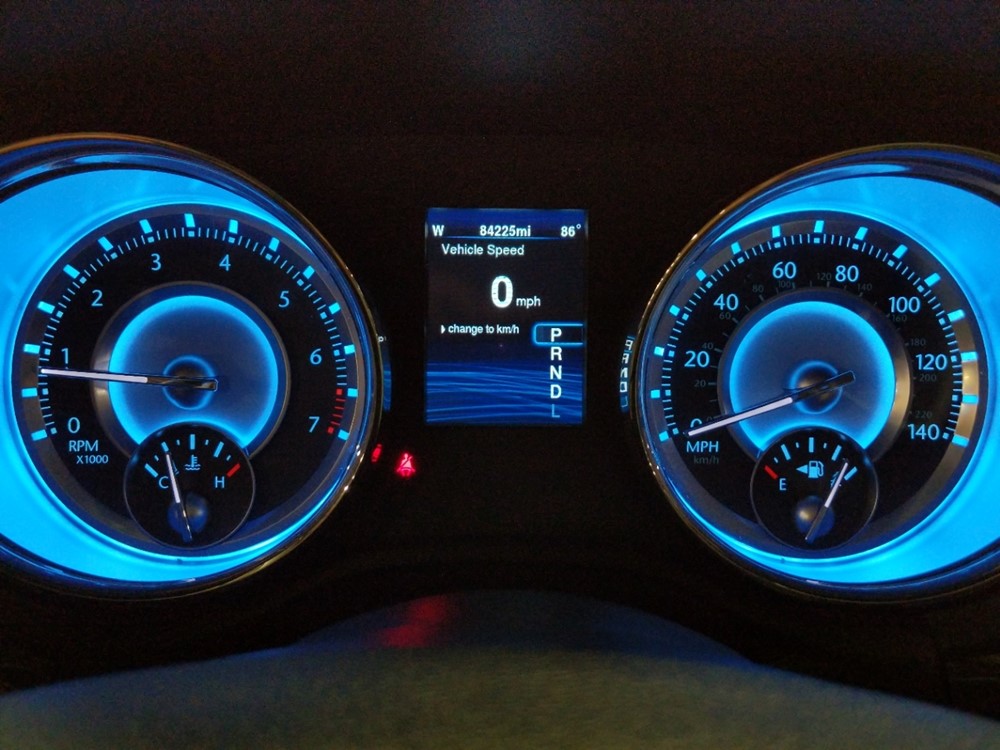 2014 Chrysler 300 - Odometer Close Up