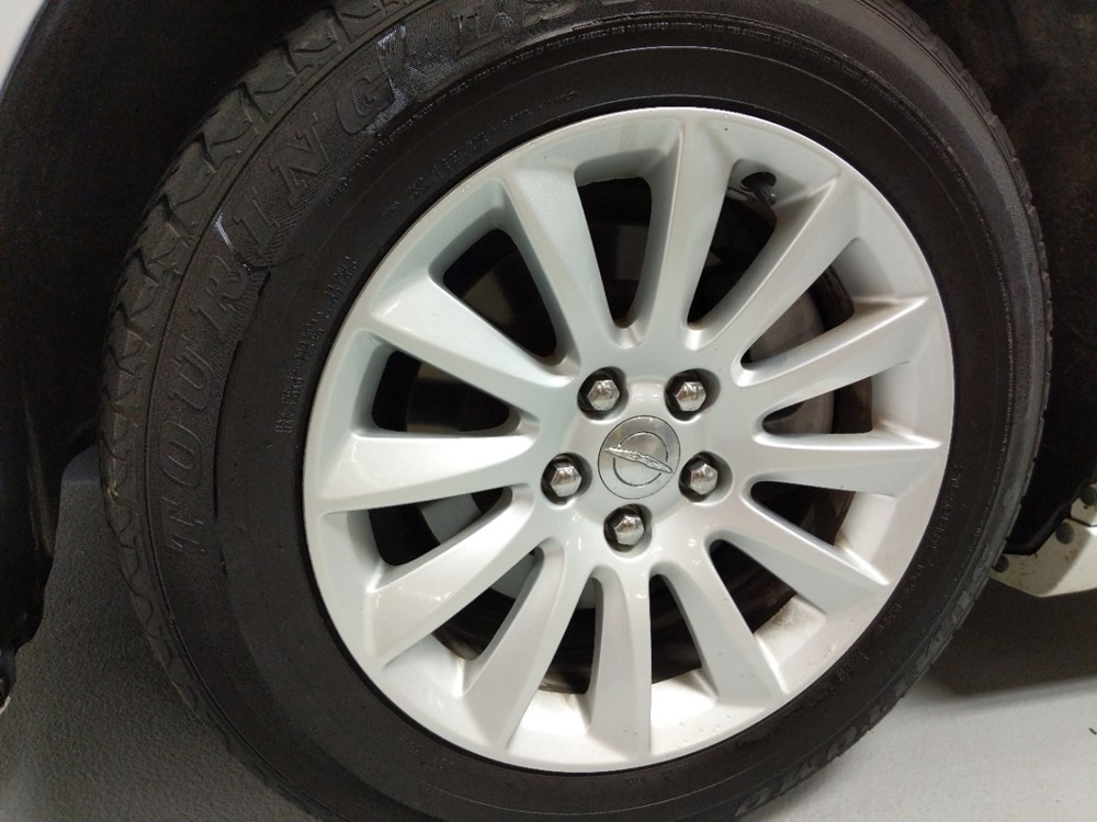 2014 Chrysler 300 - Wheel