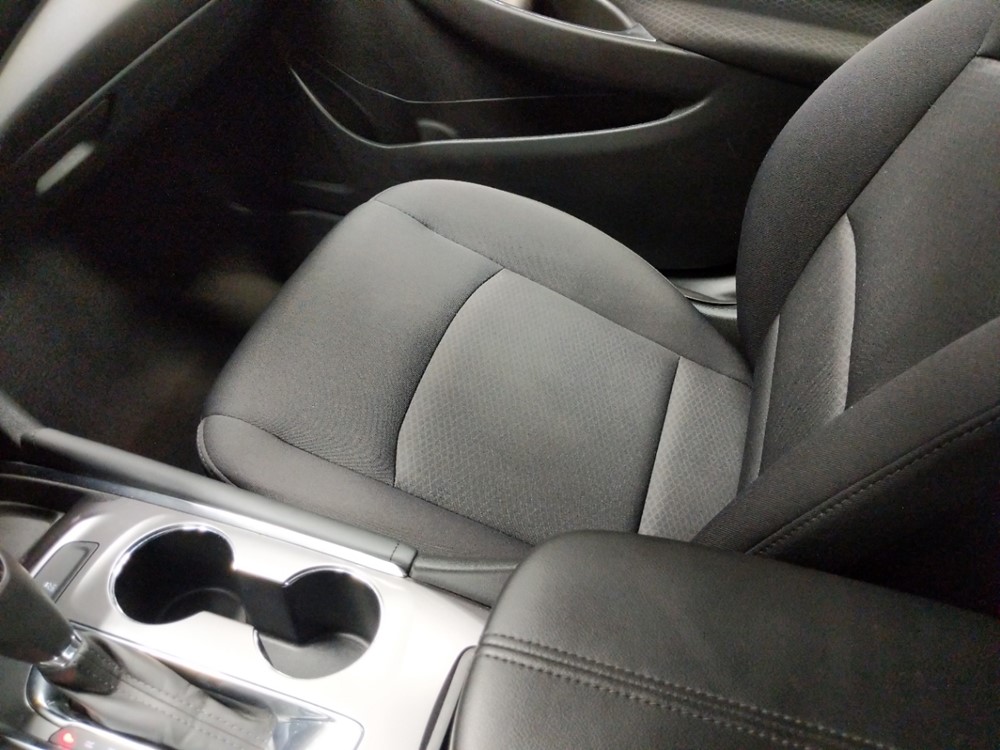 2018 Chevrolet Malibu - Center Console/Cup Holders