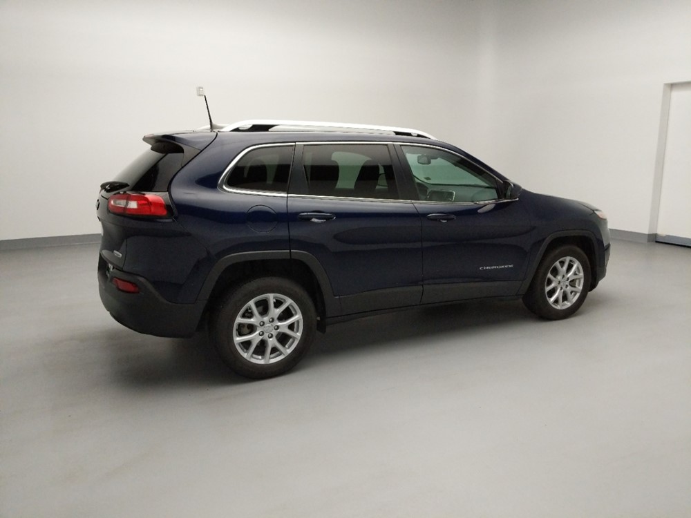 2016 Jeep Cherokee - Passenger Rear Side