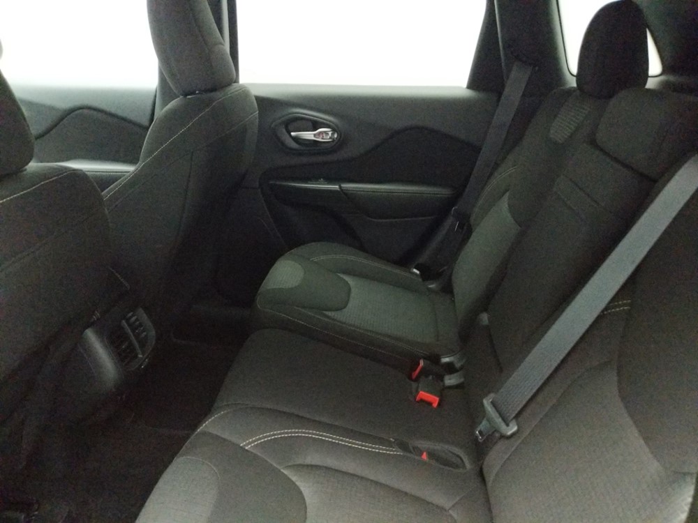 2016 Jeep Cherokee - Driver Rear Seat