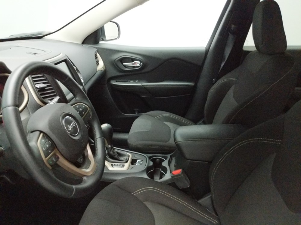 2016 Jeep Cherokee - Driver Front Seat