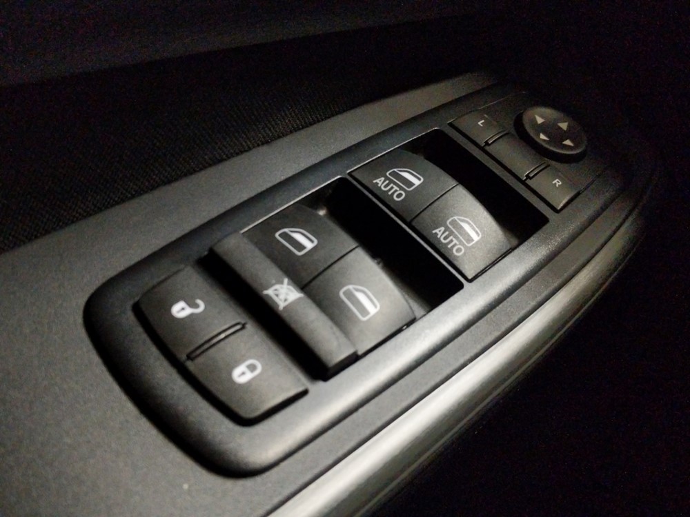 2016 Jeep Cherokee - Driver Power Windows/Lock Control