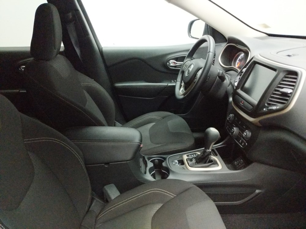 2016 Jeep Cherokee - Passenger Front Seat