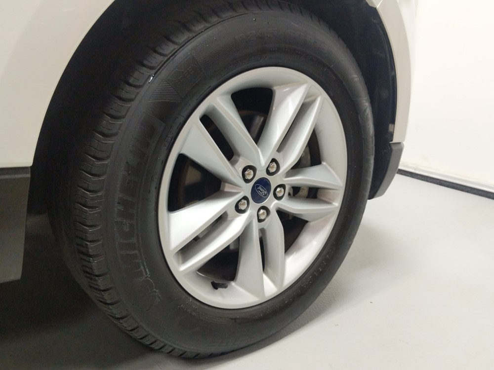 2015 Ford Edge - Wheel