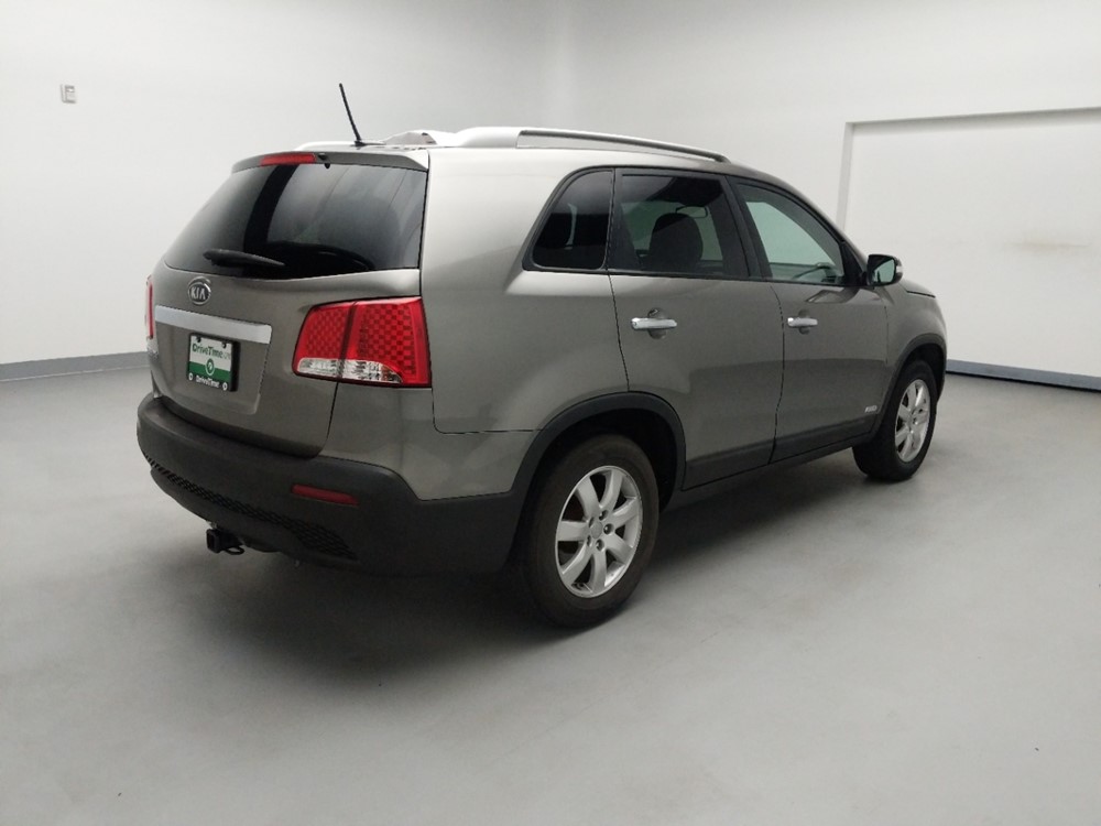 2013 Kia Sorento - Passenger Rear Bumper