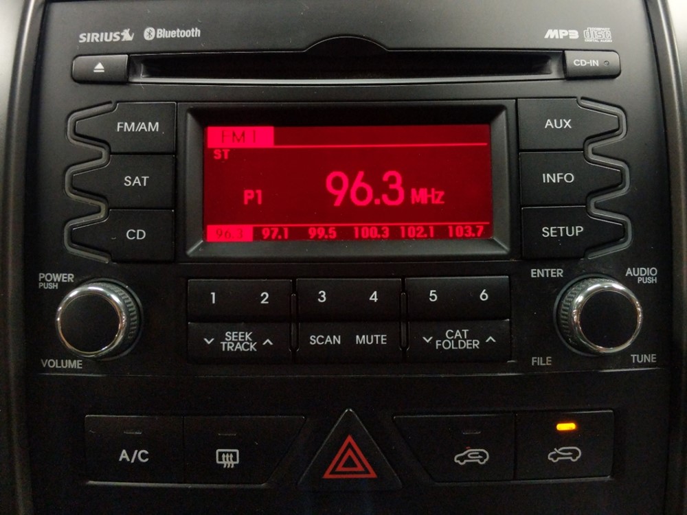 2013 Kia Sorento - Stereo Package