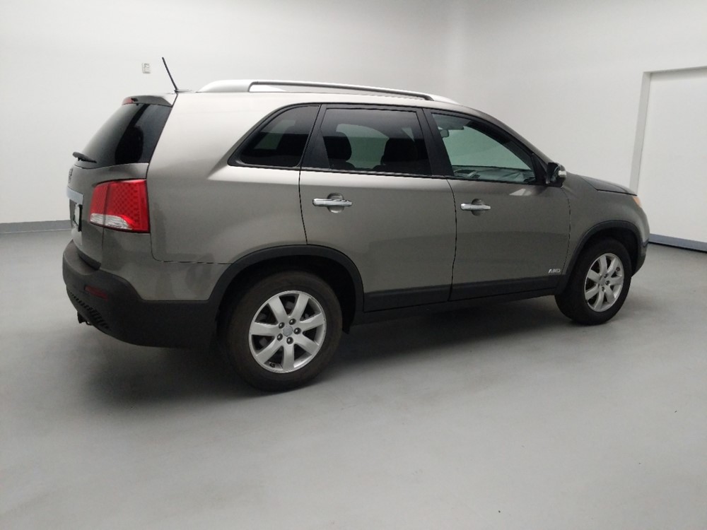 2013 Kia Sorento - Passenger Rear Side
