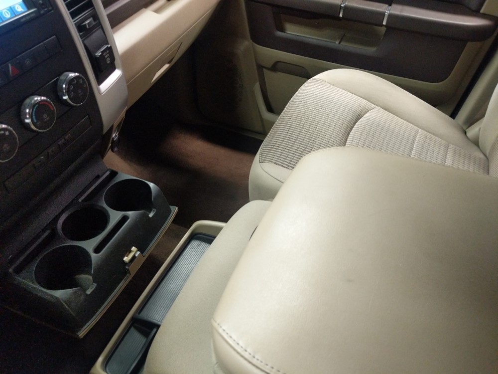 2012 Dodge Ram 1500 - Center Console/Cup Holders