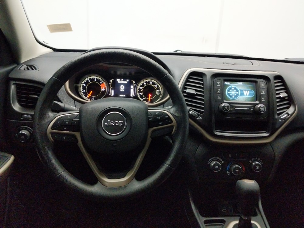 2018 Jeep Cherokee - Driver Dash